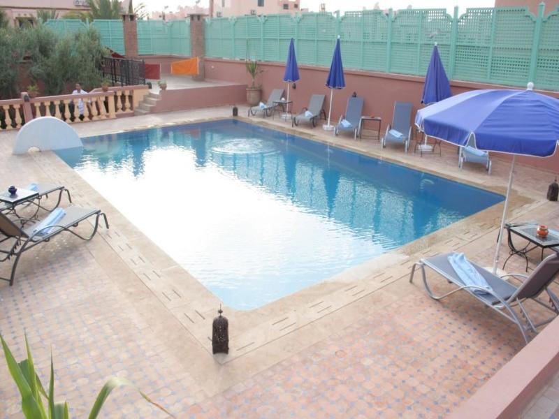 Hotel & Restaurant Farid Дакар Экстерьер фото